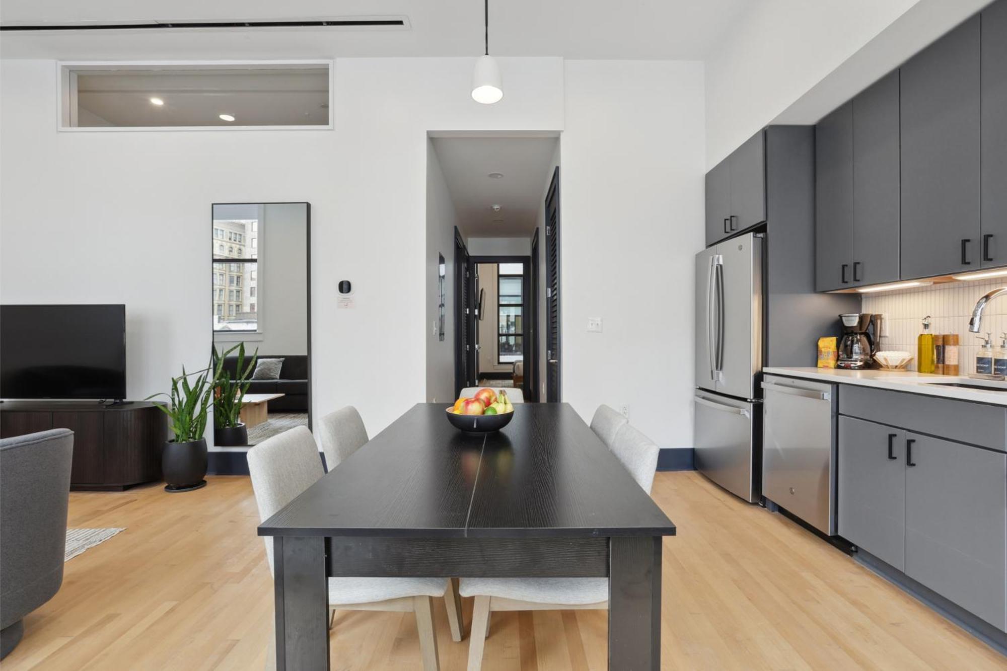 Roami At 714 Canal Apartment